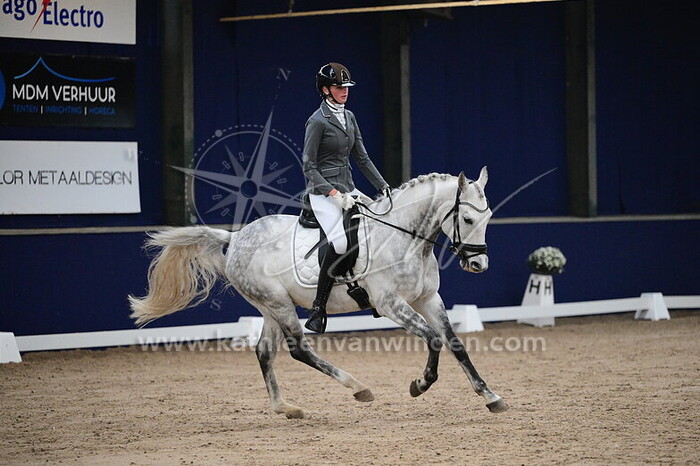 Amelia van den Enden - Vrom Kossack