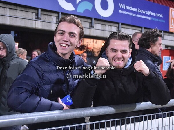 2025-11-02-fan foto's MVV ADO