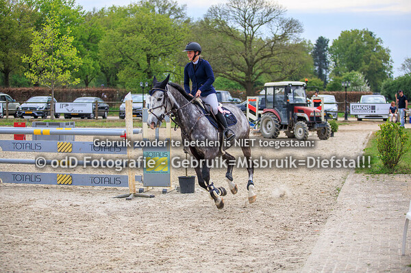 Springen Paarden RV PC Posterholt 110cm 20-04-25