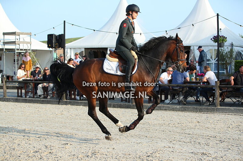 Jumping tolboom 30-05-2025 Springen Paarden  130 cm