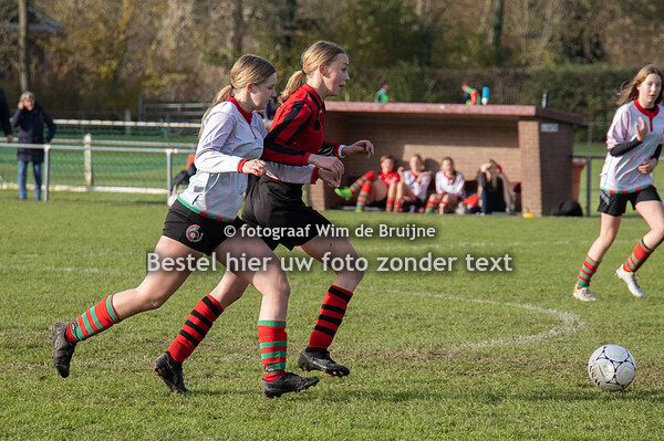 2002-11-26 Haaften MO17 1 - Wadenoijen MO17 1