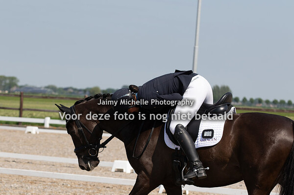 Yvonne van den Heuvel