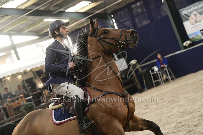 Nick van der Graaf - Newsflash van Overis