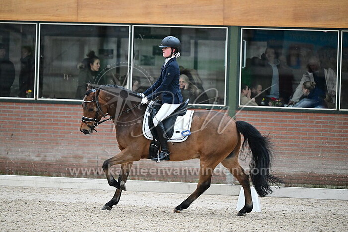 Puck Heesters - The Mickle's Martian