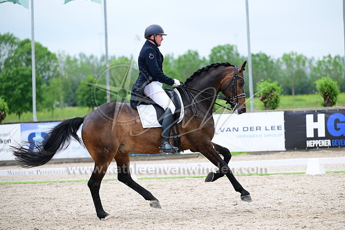 Richard Verra - Kibo-S