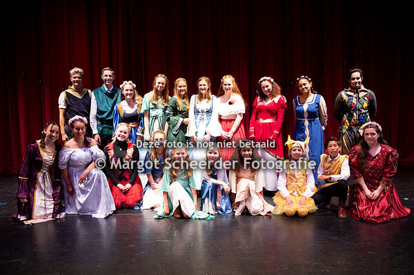 Scene 15: Het Huwelijk