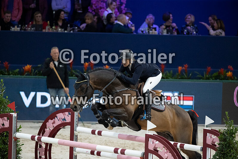 julia houtzager kayser