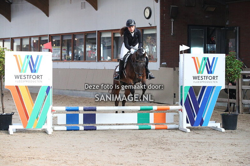 Zilfia's Hoeve Springen Pony's 27-10-2024 Manegeruiters