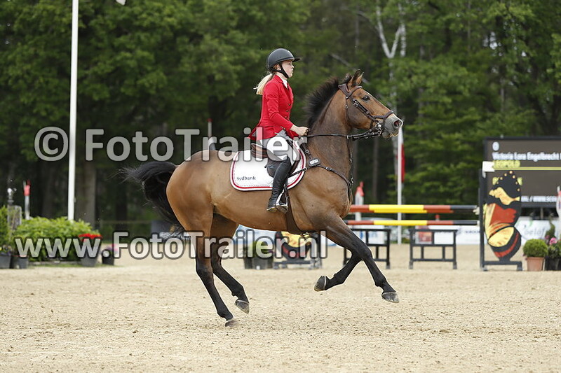 victoria lora engelbrecht perez