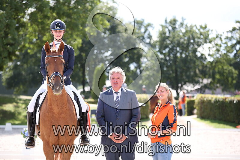 M1 paarden dressuur Ring 8