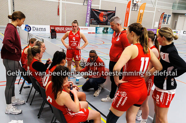 20230405_JollyJumpers_Binnenland