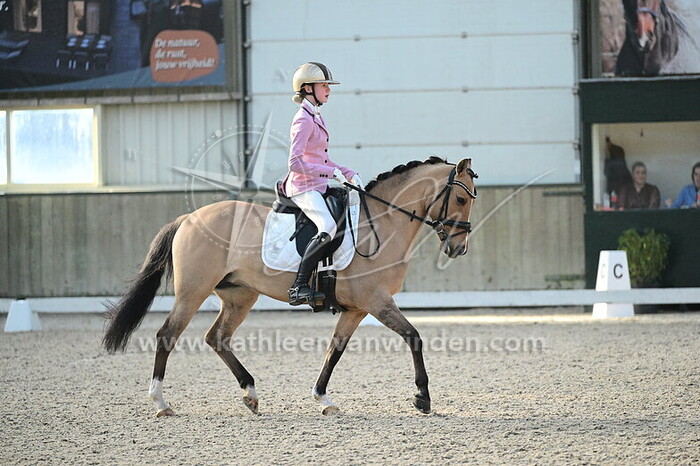 Vivian Goes - MIK's Coco Chanel