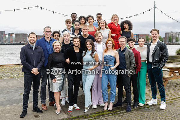 Saturday Night Fever (castpresentatiet)