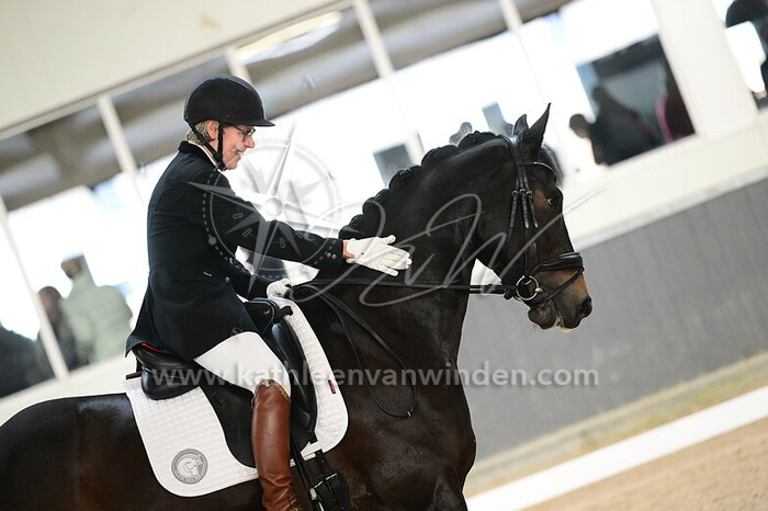 Mirjam Westerman - Nexus-B