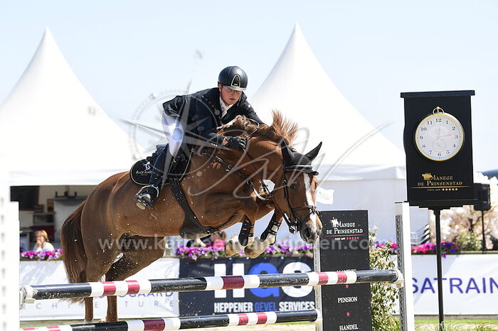 Jeffrey Schmitz - Lucky Girl BH