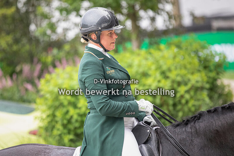 Heike Holstein - Sambuca