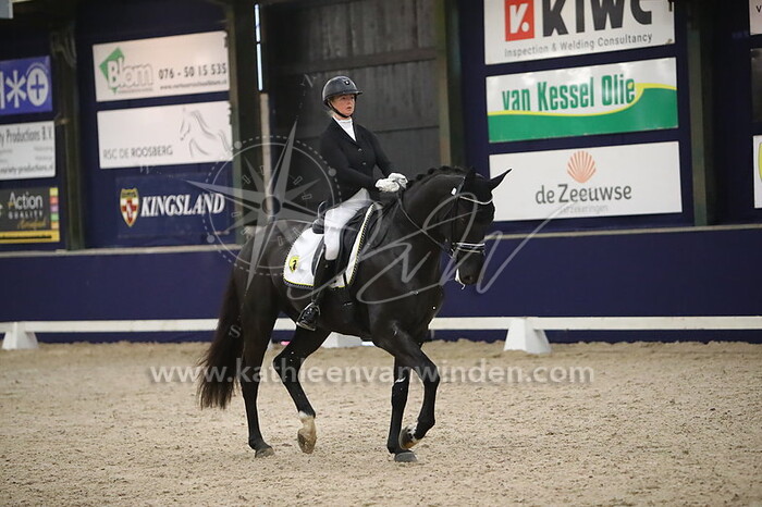 Rosalie Mol - Muchacho de Invictus