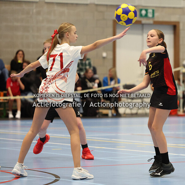 2025-11-01-FLA-hal 2-09-U13-Zwart-Engeland U15B