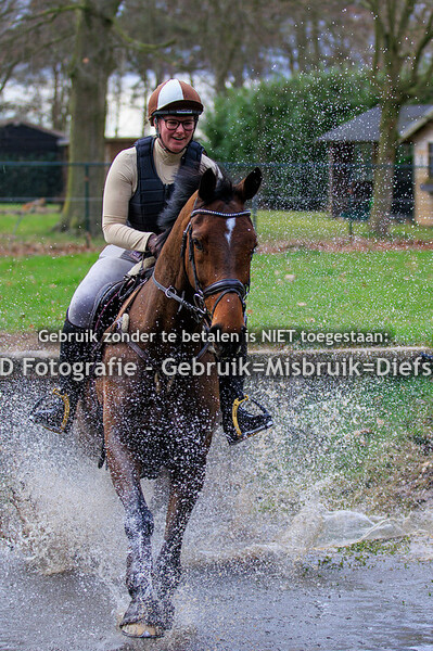 Crosstraining Margo van Nijnatten Tilburg Groep 9 15:15 04-03-23