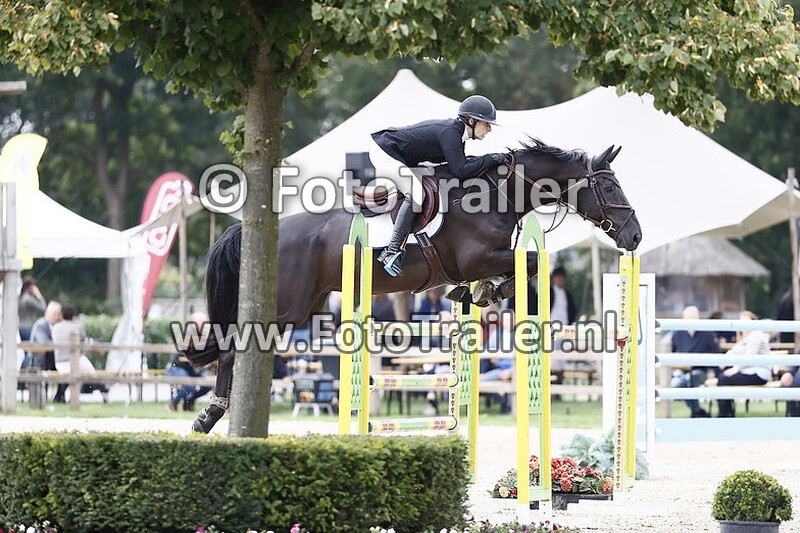 anneke niels van wijngaarden