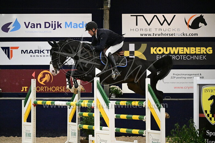Michael Korompis - Larco de la Ferme Blanche