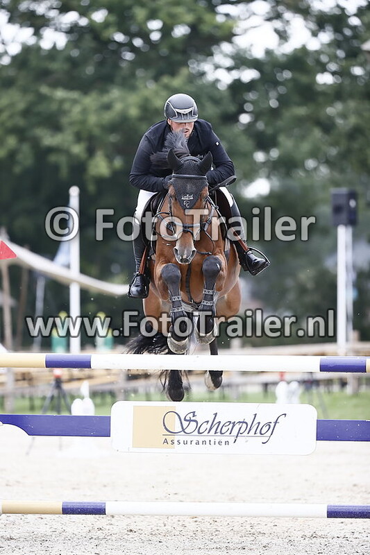 marwin van den nieuwenhuijzen