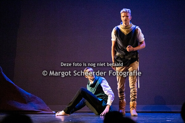 Scene 13: Identiteit