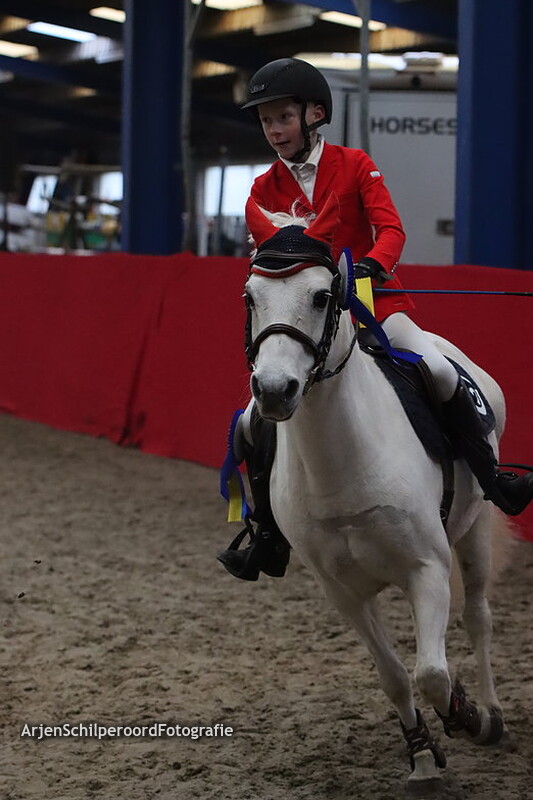 Jumping Franeker 10-12-2022 Prijsuitreiking 40cm