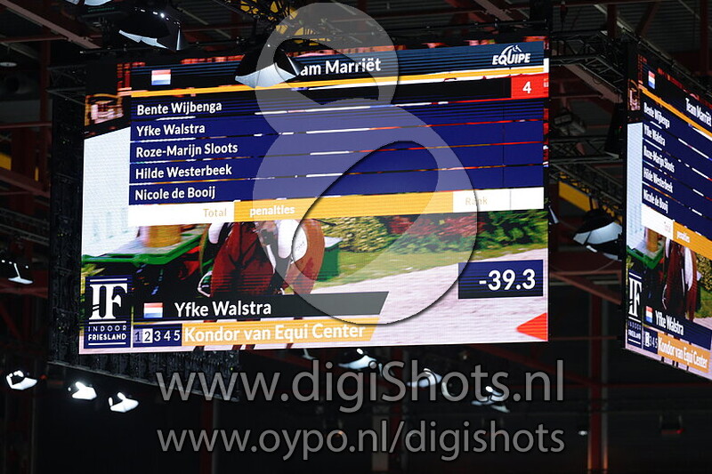 Kondor van Equi Center