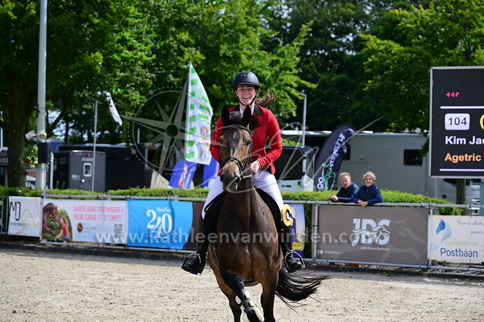 Veronique van Beek - La Luna