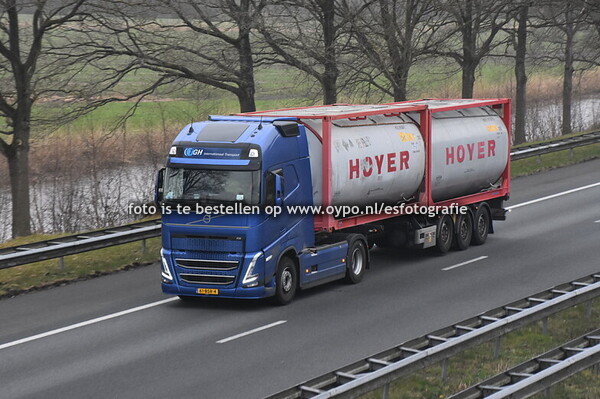 28-3-2025 Truckspotting A7 Drachten fietsbrug e.o. smiddags