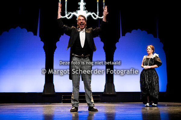 Scène 13 - De confrontatie met de rijken VS4