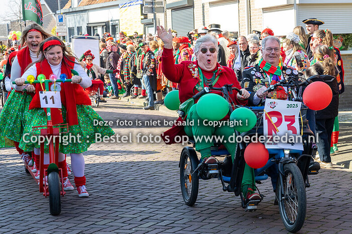 Carnaval , dinsdag, Ronde van 't Rutselbos , 4-3-2025 in Kaaiendonk