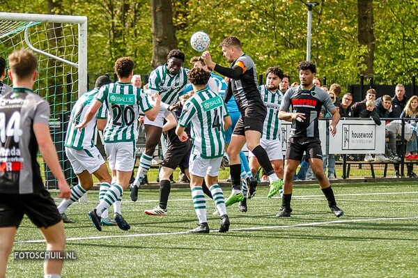 Velocitas 1897 1 - vv Winsum 1: 3-1 (2024-04-20)