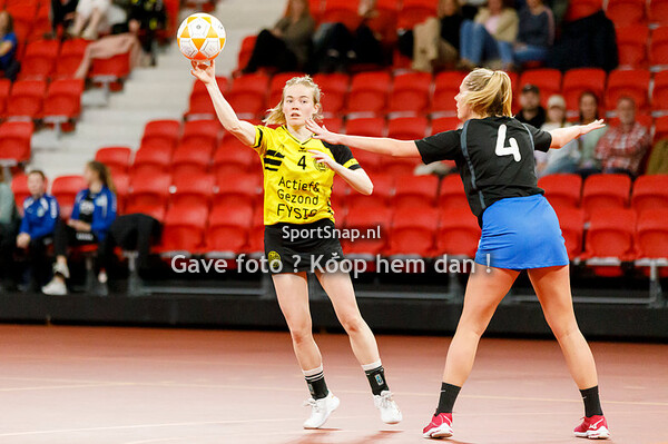 06-03-2022 Hockey KZ vs Adam