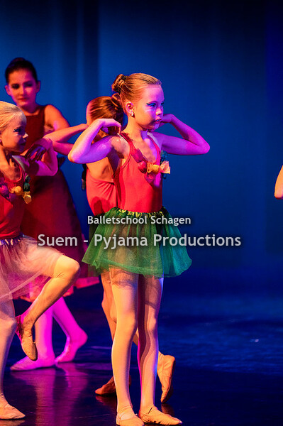 D - Werknemers met snoepjes