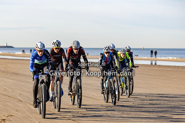 20240128 Wielrennen: MTB Beachrace
