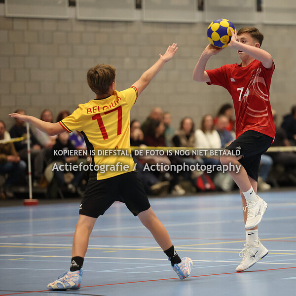 2025-11-02-FLA-hal 2-06-U13-Geel-Engeland U15B