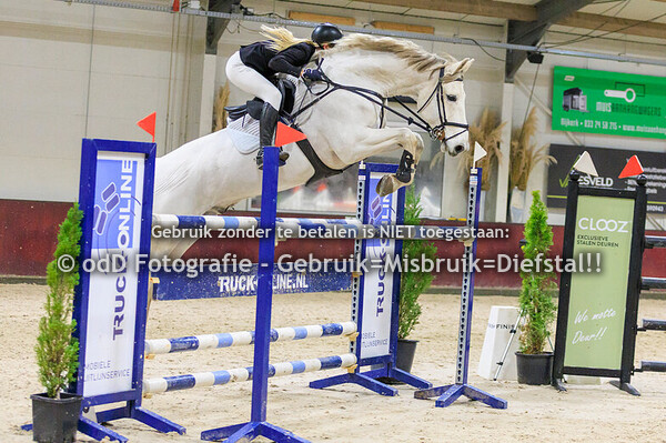 Neuderuiters springen 13-12-25