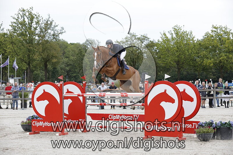 Klasse 1.40 paarden 1e manche