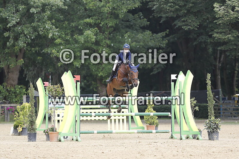 Elise Van den Branden