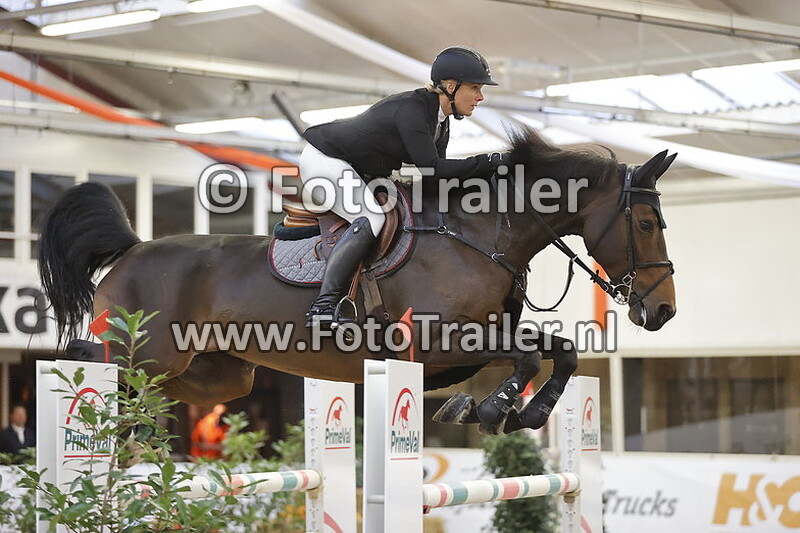 julia houtzager kayser