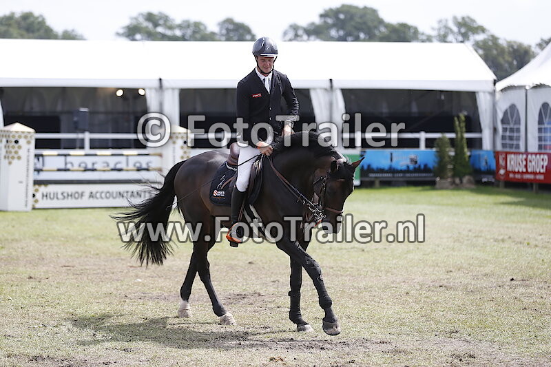 S38 - 1m45 Two Phases