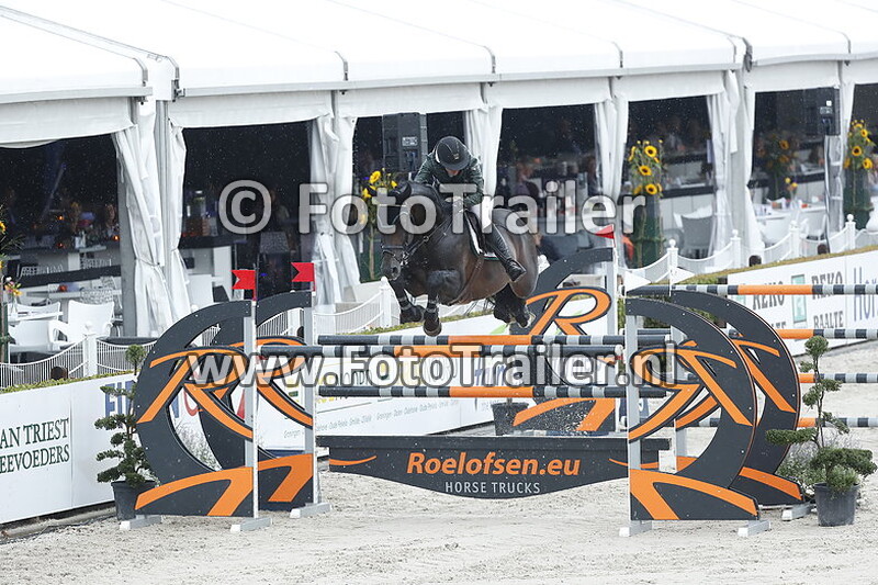 monique van den broek