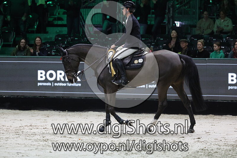 Looks Good de Liebri Z