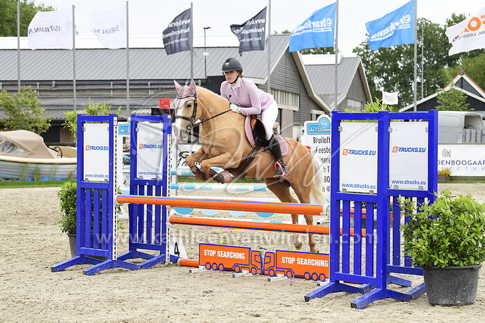 Kelly Ouwehand - Phoenix