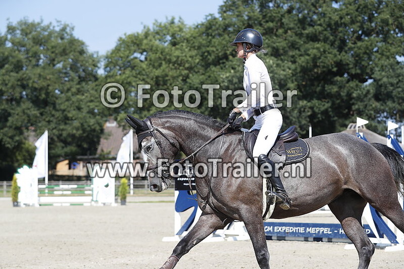 samantha alexis mackenzie