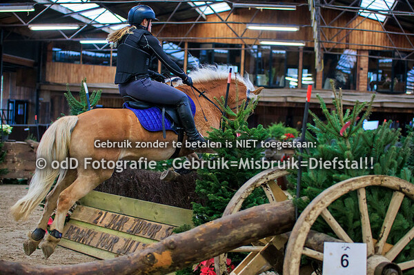 Indoor SGW De Mortel Training groep 8 11:30 28-12-22