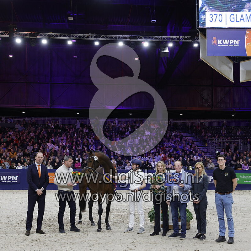 Power Dancing v. Glamourdale - 370