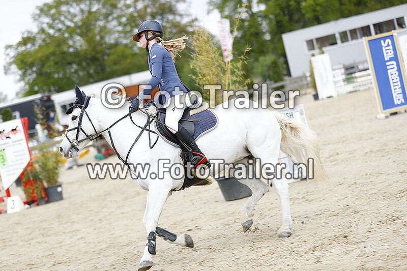 frederique van der bijl